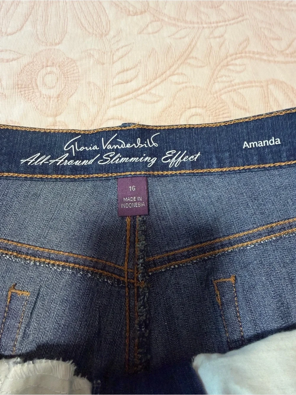 Gloria Vanderbilt Amanda Women’s Denim Jeans Shorts